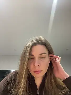 Snapshot of Luna2547 chatting on March 2, 6:26 pm Luna2547 online show from March 2, 6:26 pm