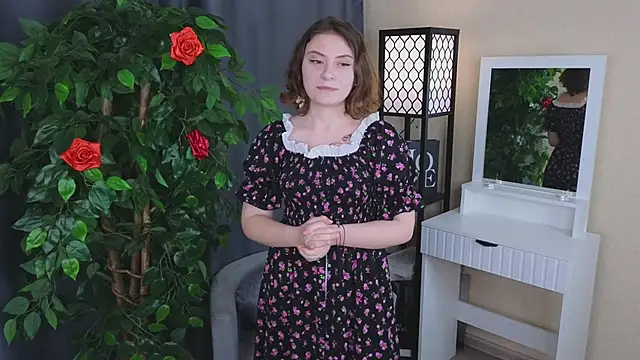 BreannaBuczak online show from March 7, 1:46 am