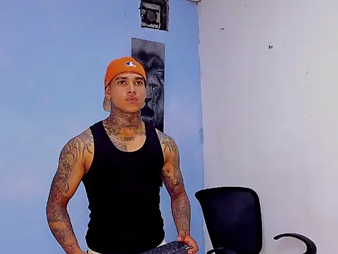 tyler bell  online show from May 7, 2:17 am
