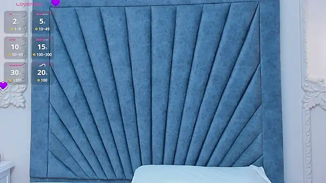 Leandra-Johnson online show from April 1, 1:41 pm