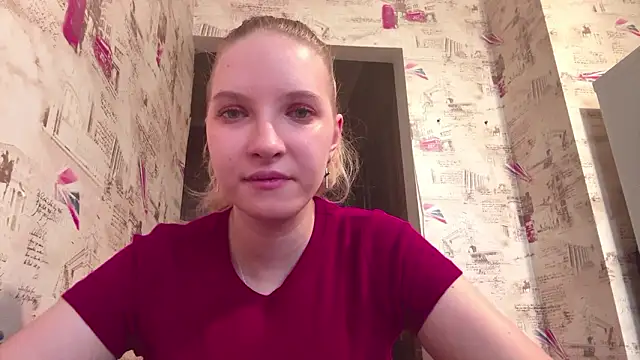 Snapshot of RinaBalle chatting on March 3, 2:01 pm RinaBalle online show from March 3, 2:01 pm