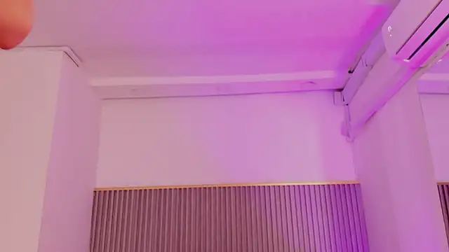 ashvalentine  online show from March 20, 7:41 pm