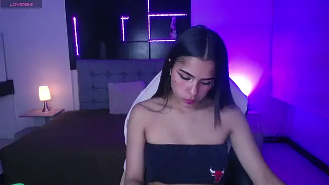  chloe 1 online show from March 13, 7:31 pm