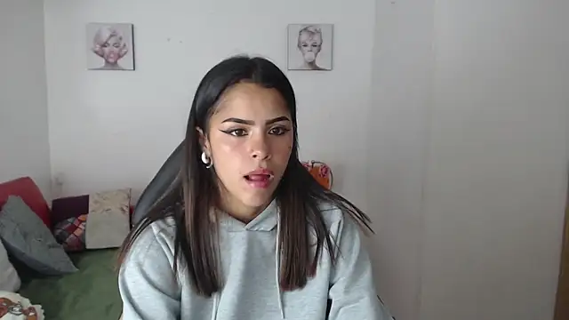  chloe 1 online show from March 30, 7:26 pm