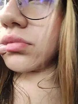 samanthachop online show from July 2, 1:28 pm