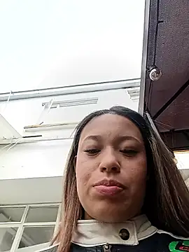 Baby Pink Love online show from April 7, 1:22 pm