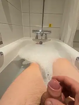 Snapshot of Johnwickers819 chatting on March 3, 3:51 pm Johnwickers819 online show from March 3, 3:51 pm