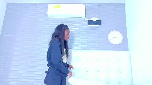 pervert shydoll1 online show from April 14, 3:23 am