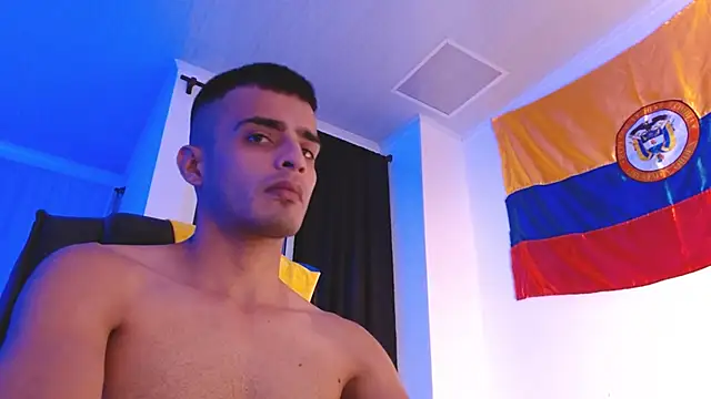 Snapshot of Bad_Boy_Carter69 chatting on July 7, 7:23 am Bad Boy Carter69 online show from July 7, 7:23 am
