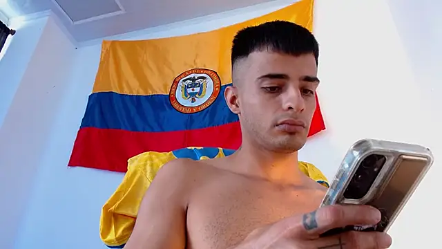 Snapshot of Bad_Boy_Carter69 chatting on August 5, 3:37 pm Bad Boy Carter69 online show from August 5, 3:37 pm