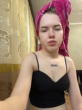 KayShaw online show from July 9, 2:26 am