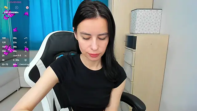 Snapshot of Horny__Nikki chatting on July 24, 10:13 am Horny Nikki online show from July 24, 10:13 am
