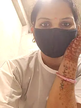 Snapshot of lovelypooja93 chatting on July 19, 1:42 am lovelypooja93 online show from July 19, 1:42 am