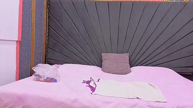 Kaely-Hot- online show from March 16, 2:54 pm