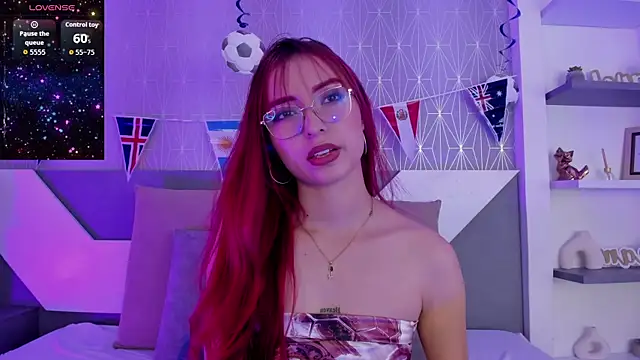 Snapshot of Ashleey_Vega chatting on July 7, 1:48 pm Ashleey Vega online show from July 7, 1:48 pm