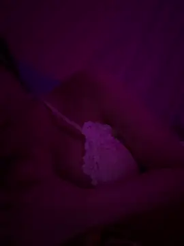 hot-cumplay online show from March 5, 12:39 am