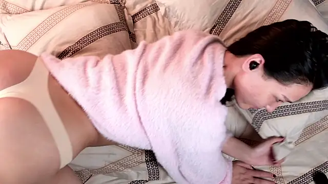 VesperCrown online show from April 28, 8:36 pm