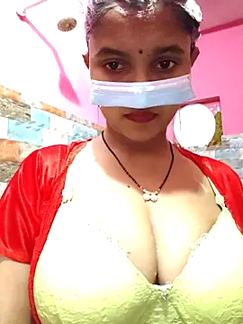 Sexy Sonniyaa online show from August 3, 6:45 am