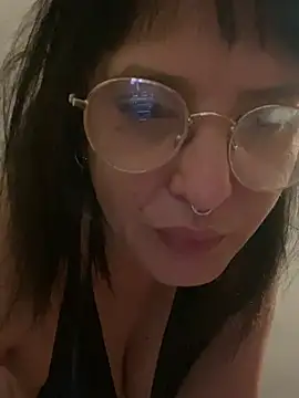 Xlilli69X online show from April 11, 9:08 pm