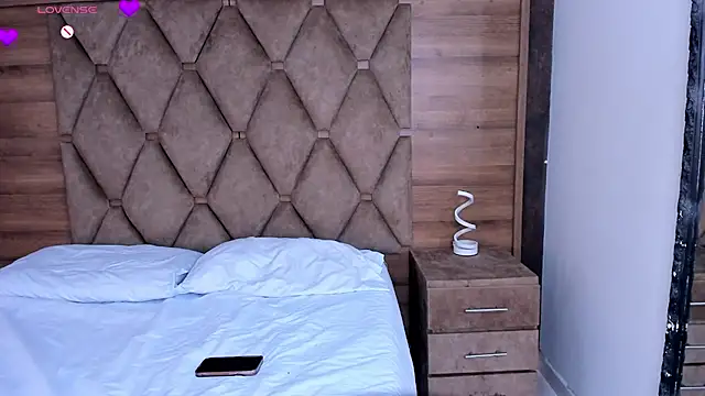 CristineRain online show from April 18, 5:00 am