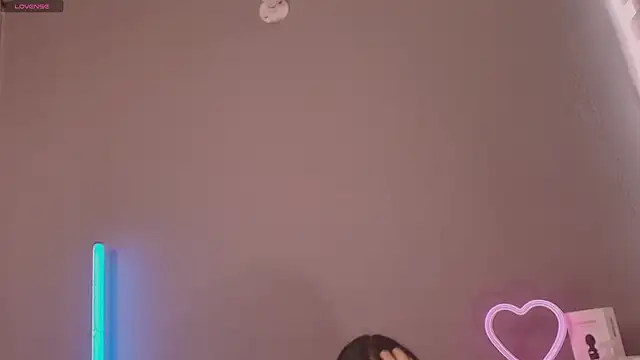 Im Elaris online show from April 9, 2:33 pm