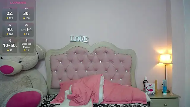 skinny hailey online show from March 22, 1:36 pm