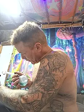 drednasty online show from May 14, 9:32 pm
