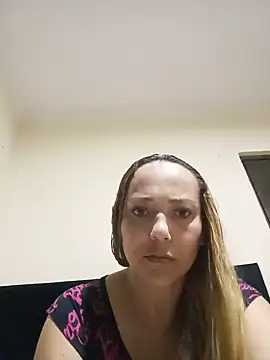 KahiaSmith online show from July 4, 2:40 am