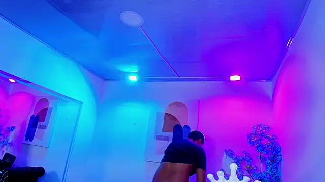 TarlyWho online show from April 16, 11:22 am