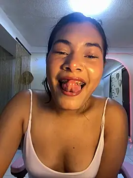 Sweetroseof online show from March 10, 9:09 pm