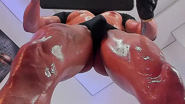 Angelo Varek online show from March 5, 3:57 am