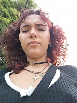 Isabella Stark online show from April 13, 7:30 pm