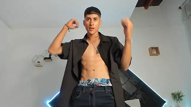 Dark Valentino  online show from March 17, 2:38 am