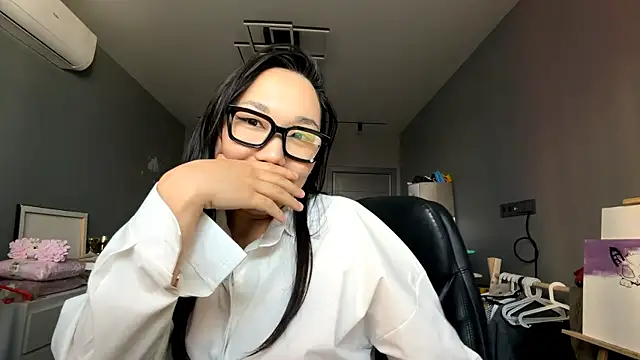 DrivenRitual online show from April 18, 8:18 am