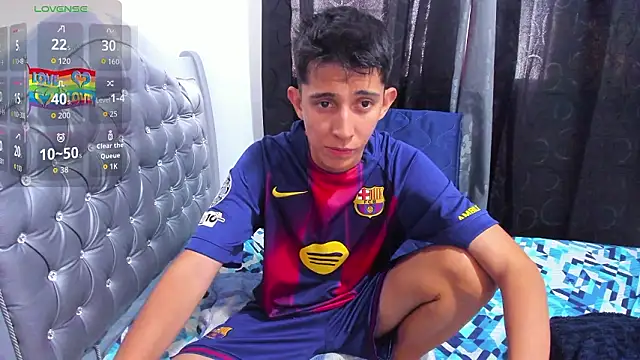 gomitaboy1 online show from March 12, 6:25 pm