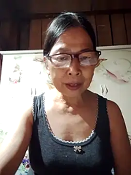 Snapshot of Sky-rain98 chatting on May 28, 2:47 pm Sky-rain98 online show from May 28, 2:47 pm