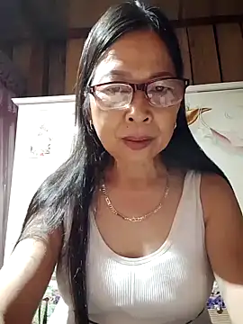 Snapshot of Sky-rain98 chatting on June 22, 7:11 pm Sky-rain98 online show from June 22, 7:11 pm