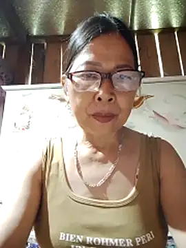 Snapshot of Sky-rain98 chatting on June 29, 8:20 am Sky-rain98 online show from June 29, 8:20 am