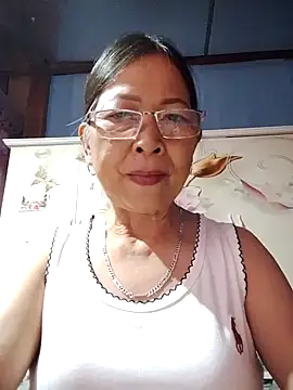 Snapshot of Sky-rain98 chatting on July 18, 7:39 pm Sky-rain98 online show from July 18, 7:39 pm
