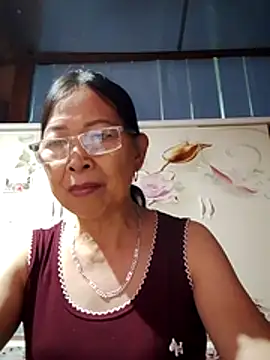 Snapshot of Sky-rain98 chatting on July 27, 9:05 am Sky-rain98 online show from July 27, 9:05 am