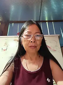 Snapshot of Sky-rain98 chatting on August 2, 2:10 am Sky-rain98 online show from August 2, 2:10 am