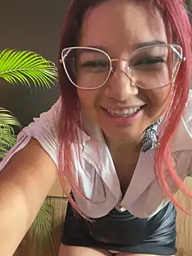PaulaVegaa online show from June 21, 6:49 am