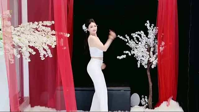 Banana-Milk69 online show from April 21, 1:42 am