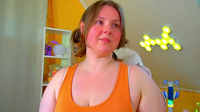 MelodyMoores online show from June 26, 6:29 am