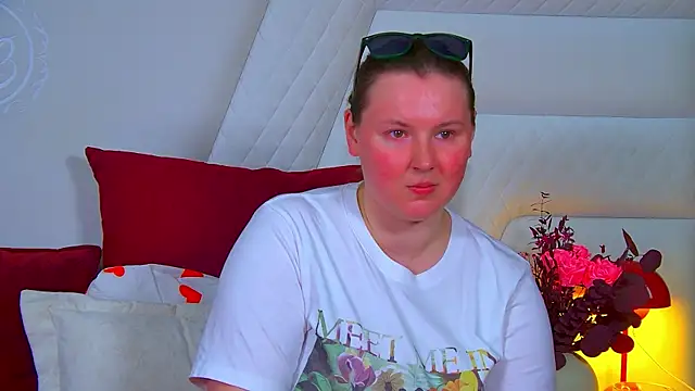 MelodyMoores online show from July 1, 6:37 am