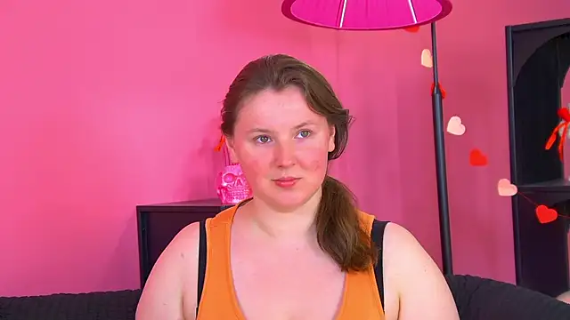 MelodyMoores online show from July 6, 6:43 am