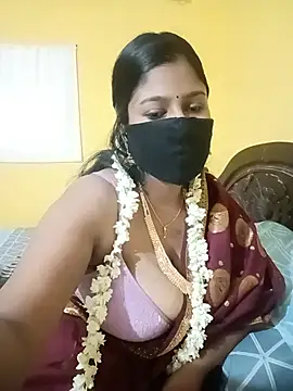 Snapshot of ramyatamilhot chatting on May 14, 10:33 am ramyatamilhot online show from May 14, 10:33 am