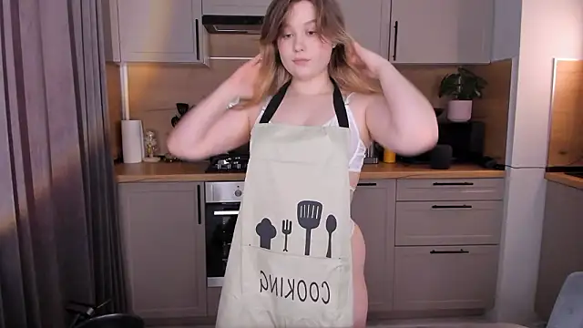 JennyHardy online show from March 28, 1:22 pm