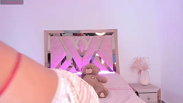 thamii campanitaa online show from March 9, 9:41 pm