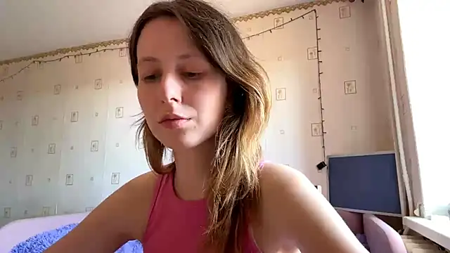 Snapshot of AlesiaGurevich chatting on July 18, 10:19 am AlesiaGurevich online show from July 18, 10:19 am